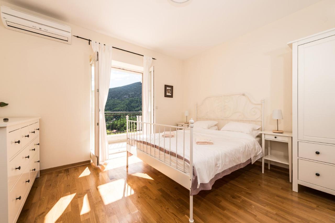 Lavender House With Shared Pool Villa Herceg Novi Exterior photo