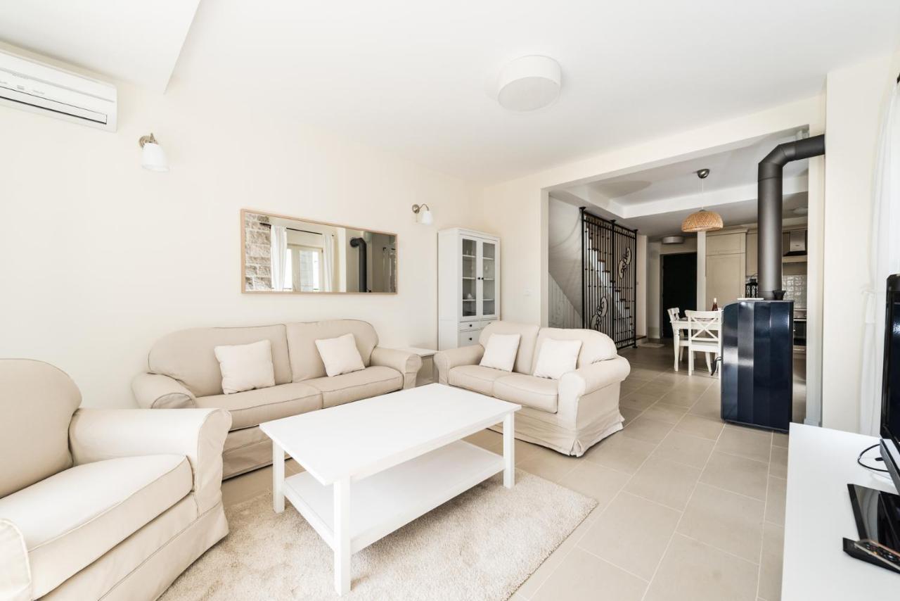 Lavender House With Shared Pool Villa Herceg Novi Exterior photo